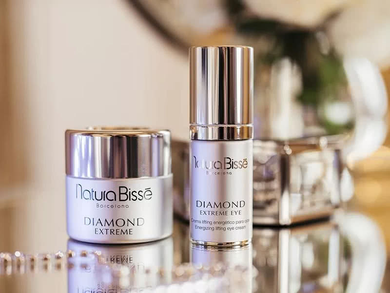 Natura Bisse Diamond Extreme Eye Review: Worth It? (2019 Updated)